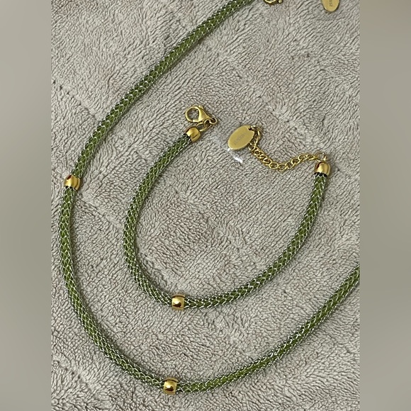 Danbury Mint August birthstone inspired necklace and bracelet set. NWOT - Picture 5 of 7